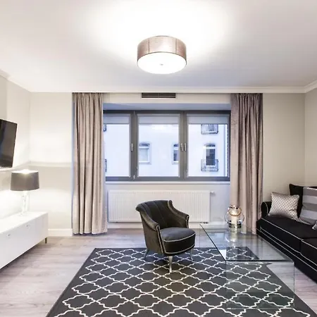 Old Town Tartaczna 9d