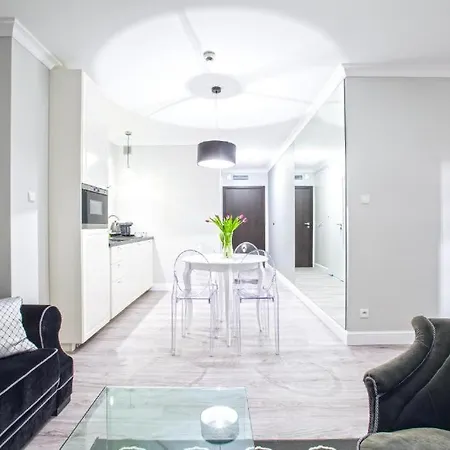 Old Town Tartaczna 9d